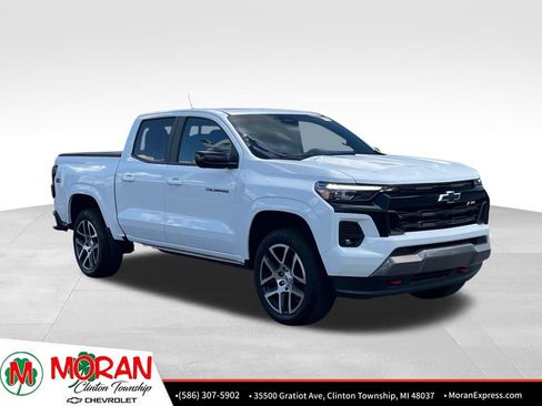 Certified 2023 Chevrolet Colorado Z71 w/ Z71 Convenience Package 2 AWD/4WD image 9