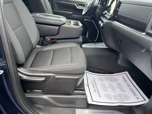 Used 2023 GMC Sierra 1500 SLE image 32