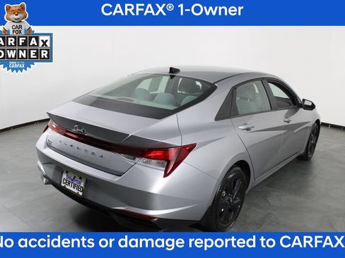 Certified 2023 Hyundai Elantra SEL FWD image 5