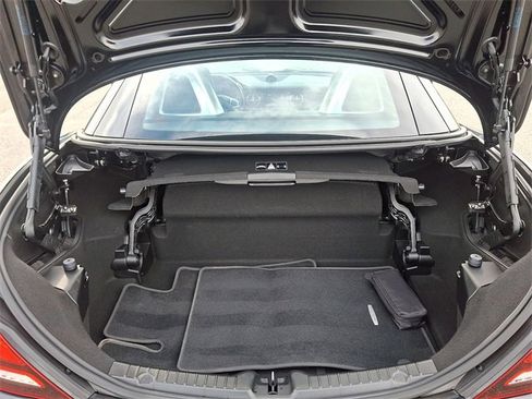 Used 2019 Mercedes-Benz SLC 300 w/ Premium Package image 29