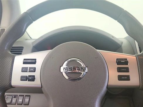Used 2021 Nissan Frontier SV w/ Midnight Edition Floor Mats AWD/4WD image 26