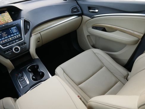 Used 2020 Acura MDX SH-AWD w/ Technology Package image 11