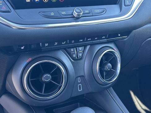 Used 2024 Chevrolet Blazer LT w/ Convenience Package image 31