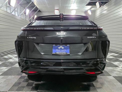 Used 2024 Cadillac Lyriq Sport image 6