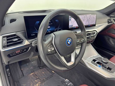 Used 2023 BMW i4 eDrive40 w/ Premium Package image 14