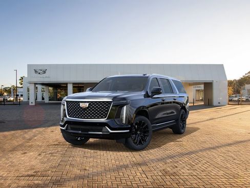 New 2026 Cadillac Escalade ESV Luxury AWD/4WD image 8