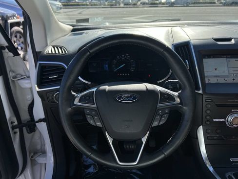 Used 2017 Ford Edge Titanium w/ Equipment Group 301A image 10