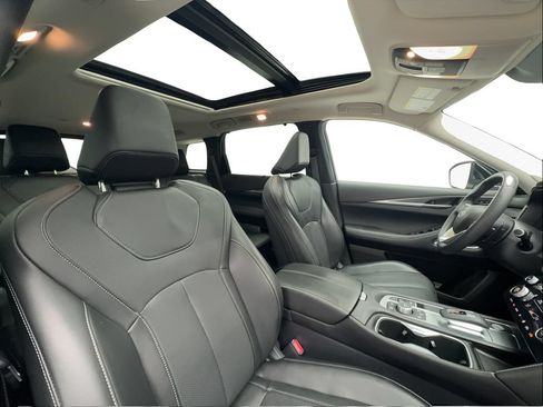 Used 2025 INFINITI QX60 Luxe FWD image 34