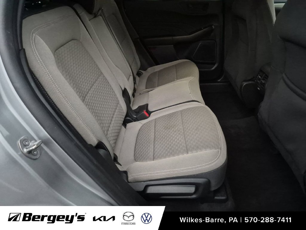 Used 2022 Ford Escape SE w/ Convenience Package FWD image 33