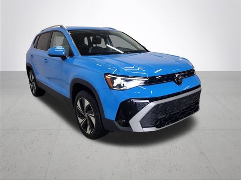New 2026 Volkswagen Taos SE AWD/4WD image 4