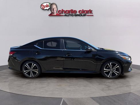 Used 2021 Nissan Sentra SR FWD image 8