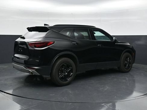 Used 2023 Chevrolet Blazer LT w/ Midnight/Sport Edition AWD/4WD image 2