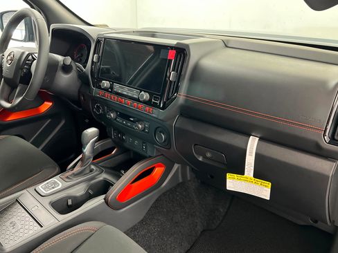 New 2026 Nissan Frontier PRO-4X w/ Pro-4x Convenience Package AWD/4WD image 23