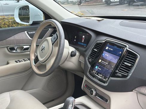 Certified 2023 Volvo XC90 B5 Plus w/ Protection Package Premier image 19