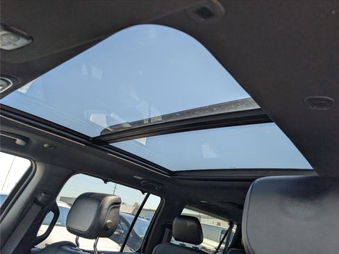 Used 2024 Jeep Wagoneer L Series II w/ Convenience Group I image 21