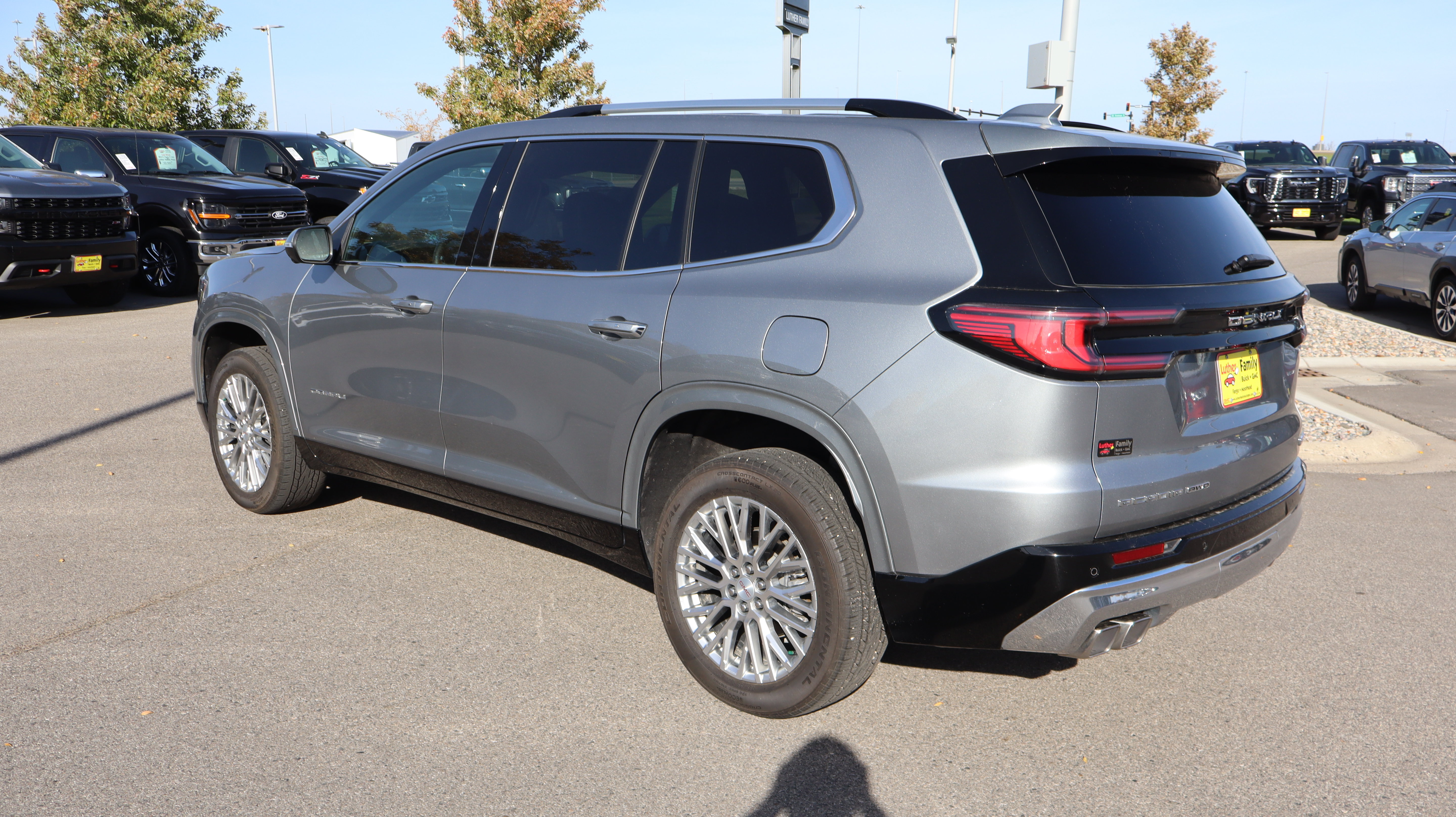Used 2024 GMC Acadia Denali w/ LPO, Floor Liner Package AWD/4WD image 5