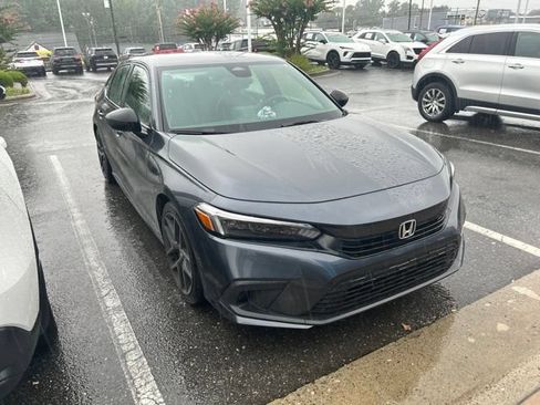 Used 2024 Honda Civic Sport image 1