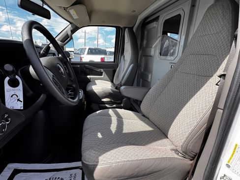 New 2025 GMC Savana 3500 w/ Power Convenience Package RWD image 16