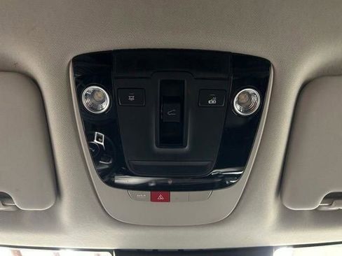 Used 2025 Kia Sportage EX w/ Premium Package image 39