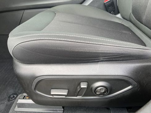 Used 2023 Jeep Grand Cherokee L Laredo AWD/4WD image 29
