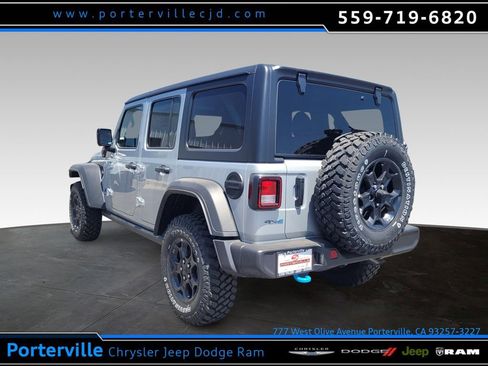 New 2023 Jeep Wrangler Unlimited w/ 8.4" Radio Group image 7