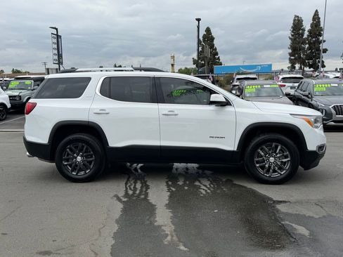 Used 2018 GMC Acadia SLT FWD image 13