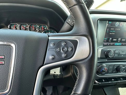 Used 2018 GMC Sierra 1500 SLE w/ SLE Value Package AWD/4WD image 11