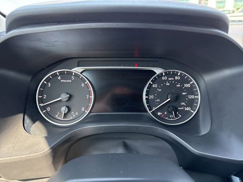 Used 2025 Nissan Rogue SV image 22