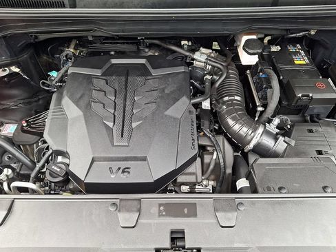 Used 2023 Kia Carnival LX FWD image 26