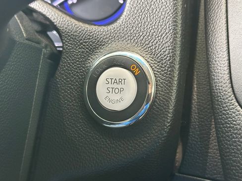Used 2011 INFINITI G37 IPL RWD image 32