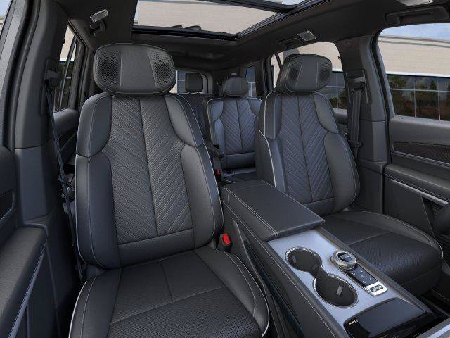 New 2027 Cadillac Vistiq Platinum AWD/4WD image 16