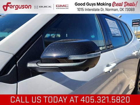 New 2026 GMC Acadia AT4 w/ Super Cruise Package AWD/4WD image 12