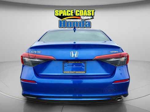 Used 2024 Honda Civic Sport image 4