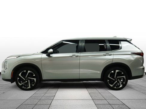 Used 2022 Mitsubishi Outlander SE AWD/4WD image 4