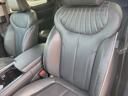 Used 2024 Hyundai Palisade Limited FWD image 5