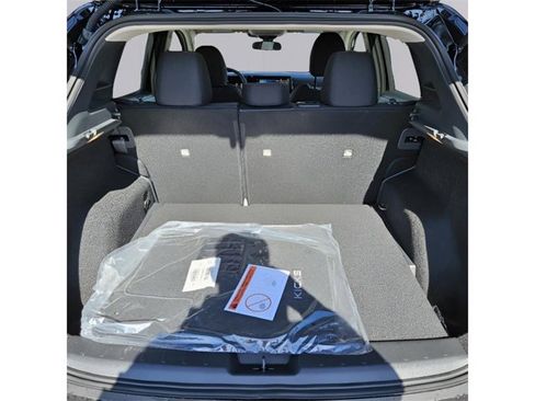 Certified 2025 Nissan Kicks SV image 17