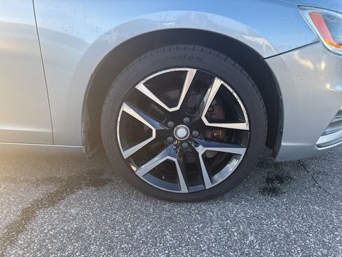 Used 2018 Volvo V60 T5 Dynamic w/ Vision Package AWD/4WD image 10