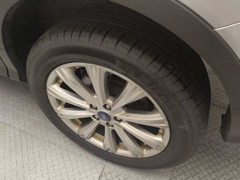 Used 2017 Ford Escape Titanium AWD/4WD image 31