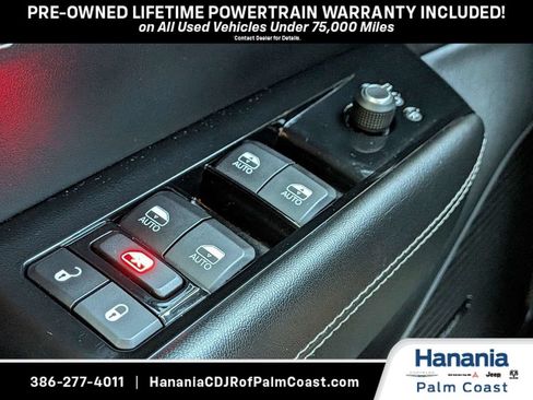 Used 2022 Jeep Wagoneer Series III w/ Flexible Seating Group AWD/4WD image 28