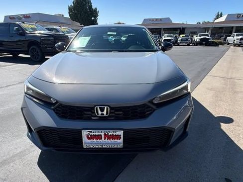 Used 2025 Honda Civic Sport image 8