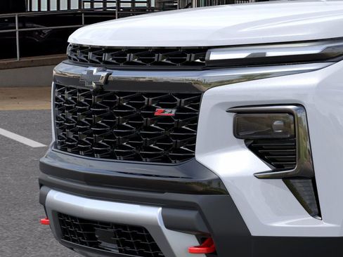 New 2026 Chevrolet Traverse Z71 w/ Driver Confidence Package image 13