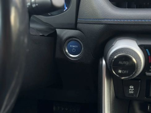 Used 2020 Toyota RAV4 XSE AWD/4WD image 28