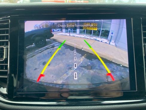 Used 2024 Dodge Durango GT image 17