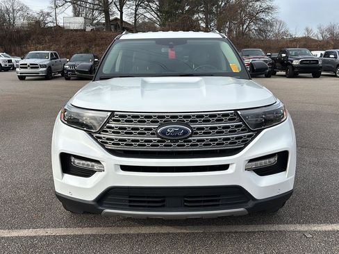 Used 2021 Ford Explorer Limited image 2