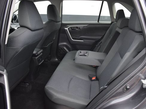 Used 2024 Toyota RAV4 LE AWD/4WD image 12