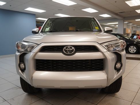 Used 2019 Toyota 4Runner SR5 image 17