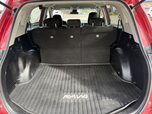 Used 2017 Toyota RAV4 LE w/ All Weather Liner Package AWD/4WD image 21