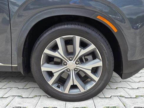 Used 2021 Hyundai Palisade SEL w/ Premium Package FWD image 3