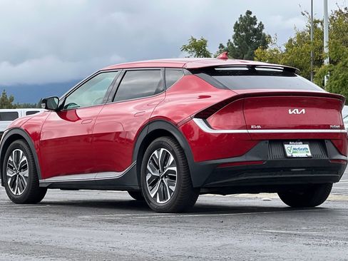 Certified 2024 Kia EV6 Light image 7