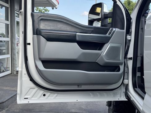 Used 2024 Ford F350 Limited w/ FX4 Off-Road Package AWD/4WD image 17